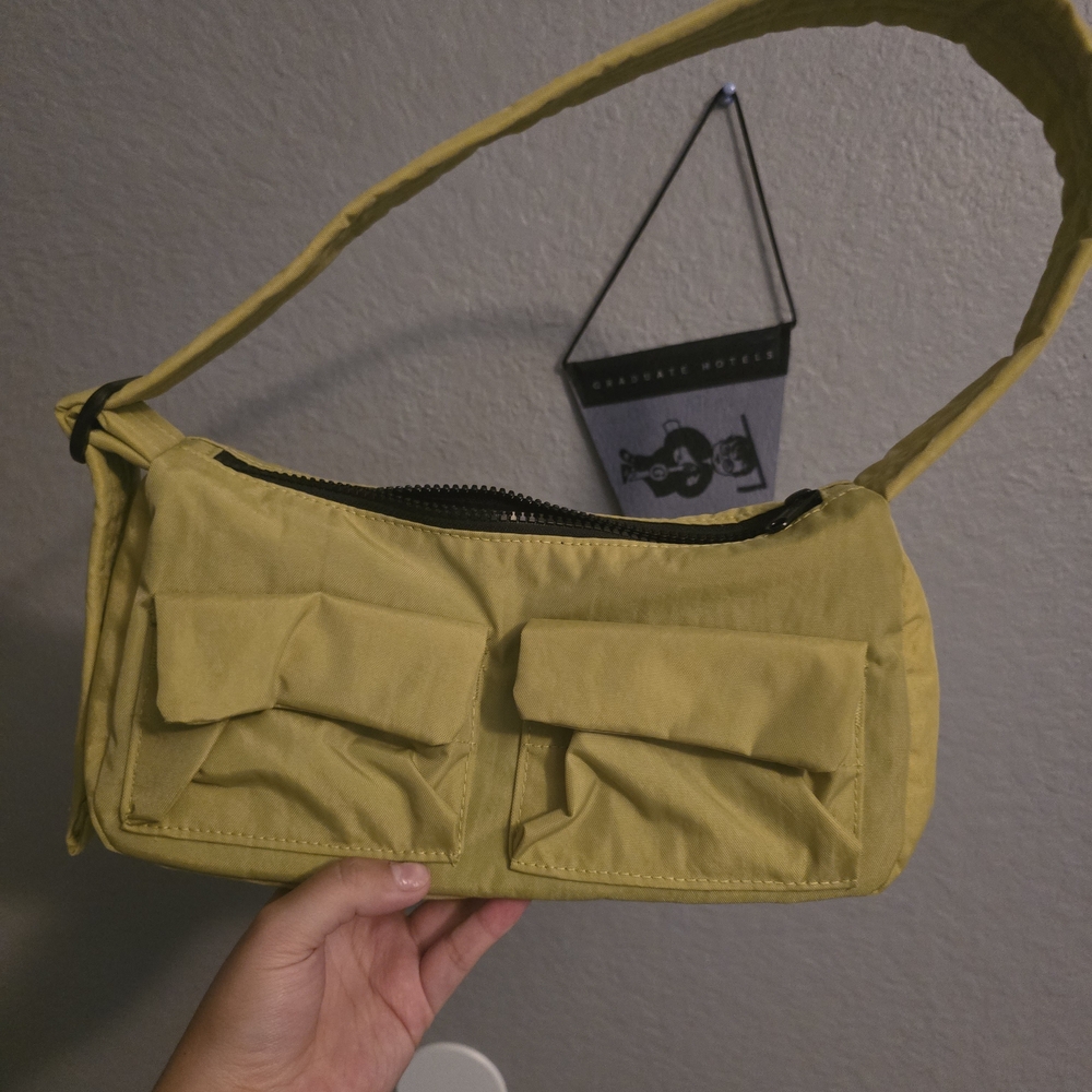 BAGGU lemongrass cargo shoulder bag
